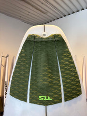 Connor O'Leary Juliette 6'2 (113013)