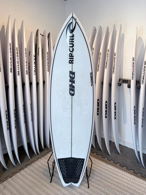Owen Wright MF Twin 5'11 (117315)