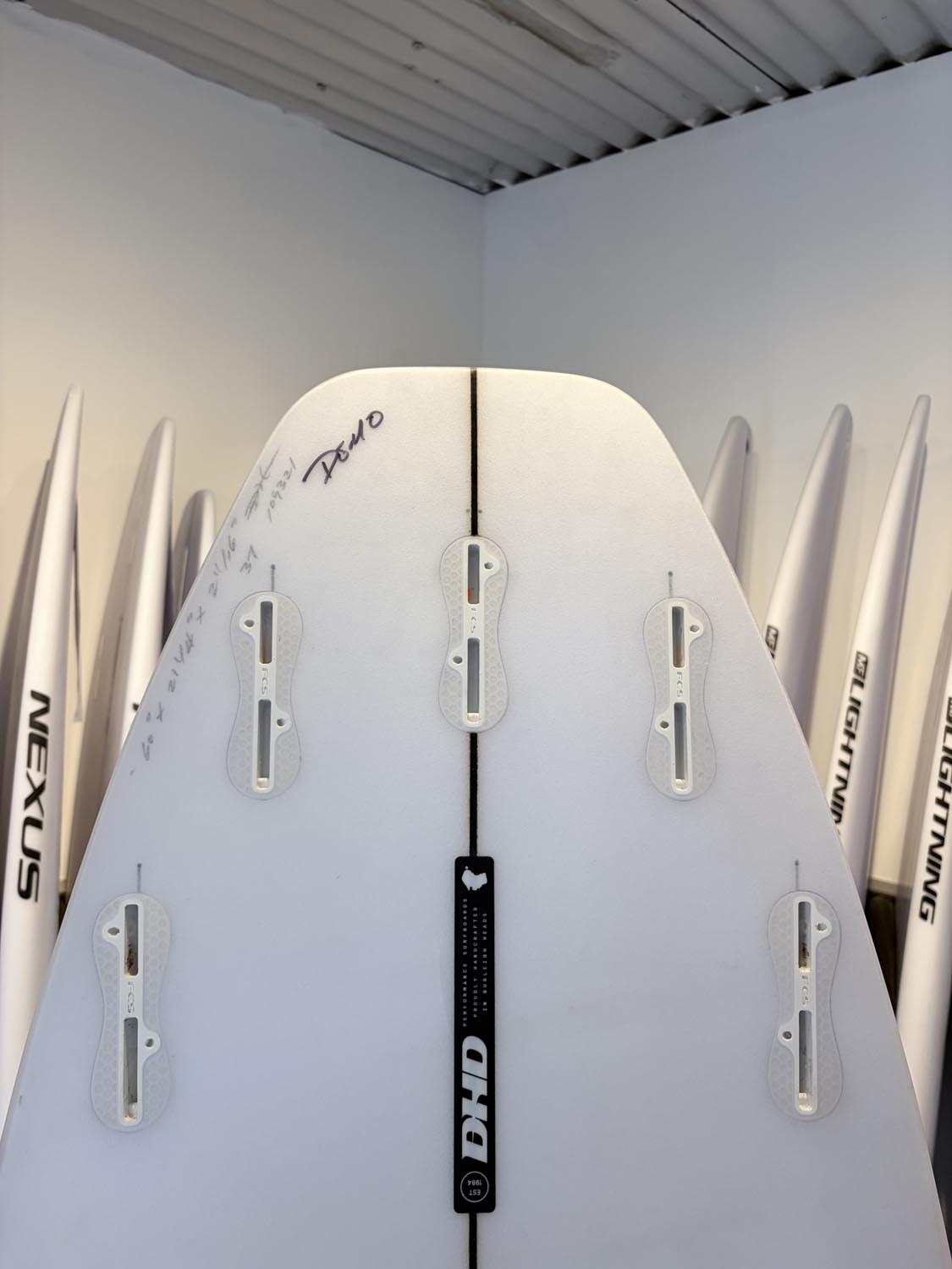 DEMO Phoenix Flight 6'0 (109321) – DHD Surf