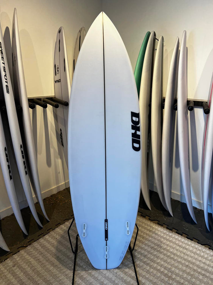 Kieran Perrow's Nexus 5'8 (109 084)