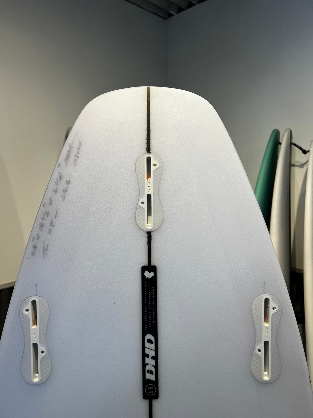 Kieran Perrow's Nexus 5'8 (109 084) – DHD Surf