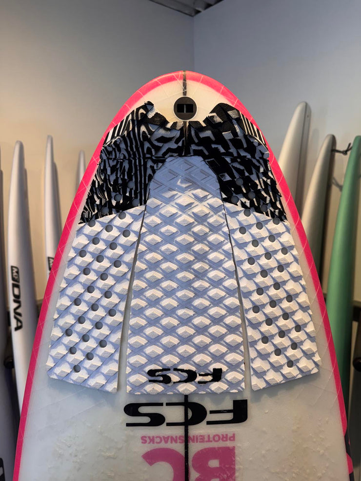 Isabella Nichols DNA 5'1 (99689)